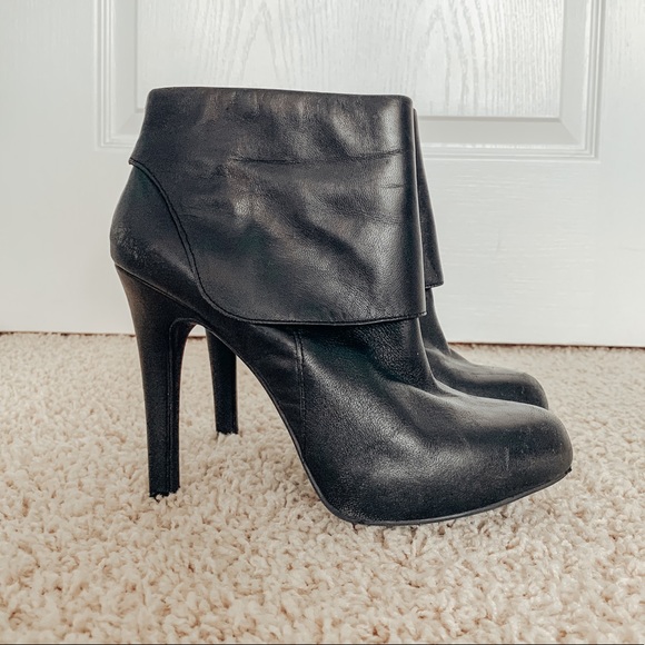 Jessica Simpson Black Heeled Zip Up Booties - Picture 8 of 11